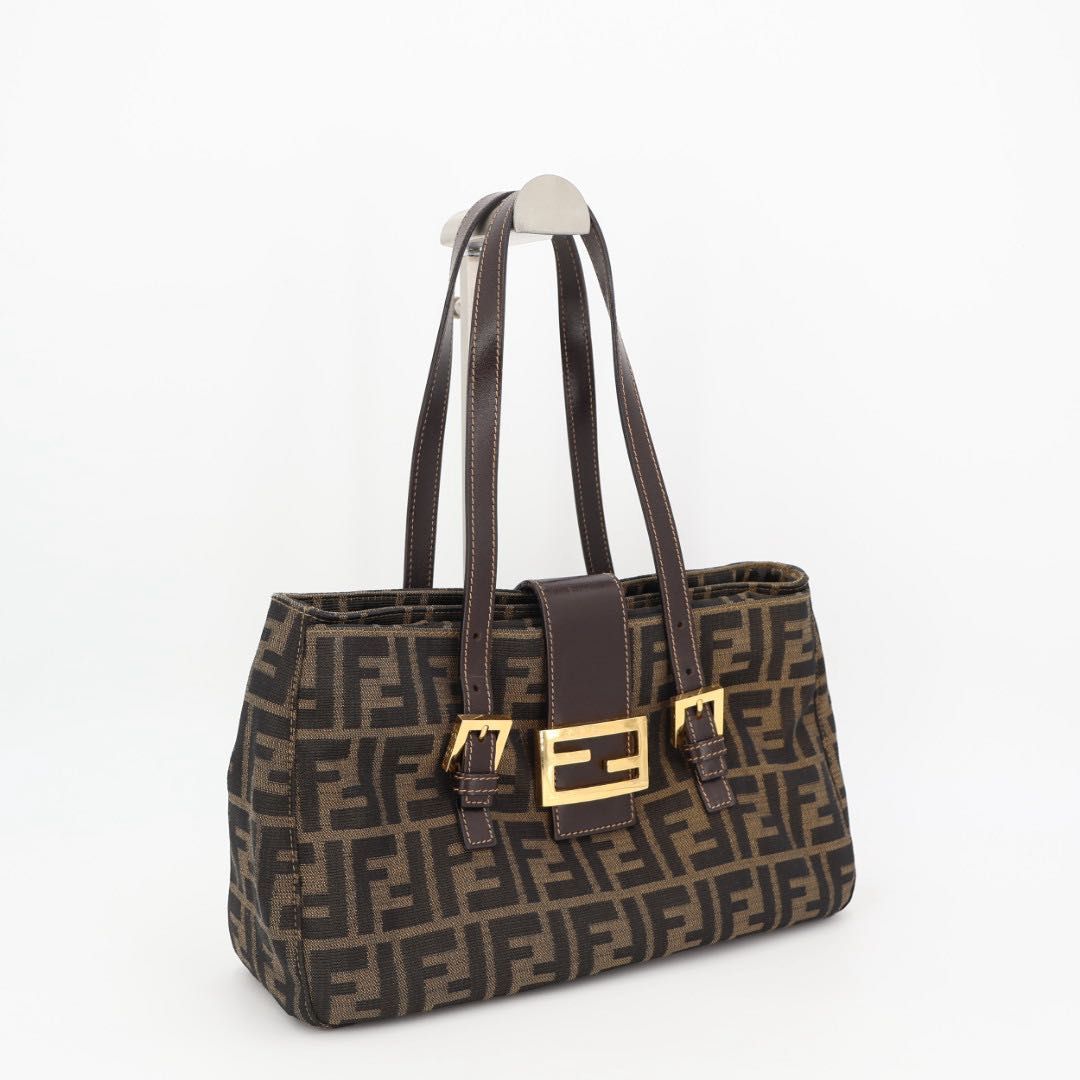 フェンディ　FENDI　ズッカ柄　ハンドバッグ フェンディ Fendi ズッカ柄 ハンドバッグ - メルカリ