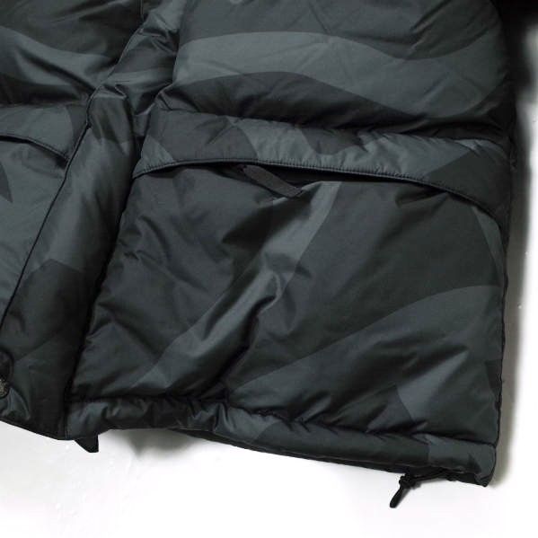 THE NORTH FACE x KAWS FW22 1994 Himalayan Parka Jacket