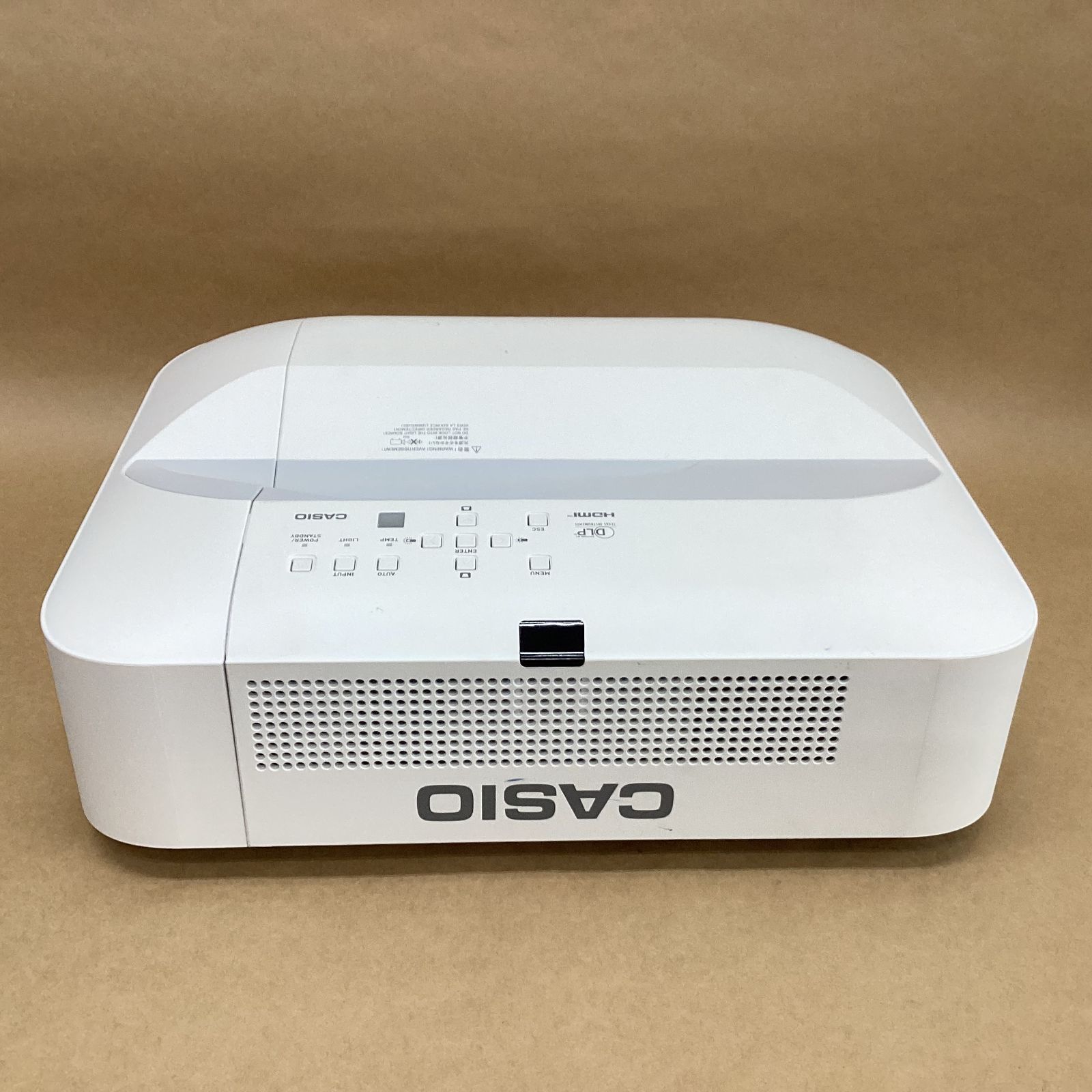 ランプ使用19067時間 CASIO 超短焦点プロジェクター XJ-UT352W