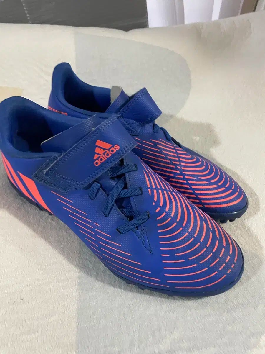 adidas(アディダス) プレデター エッジ 4 240
