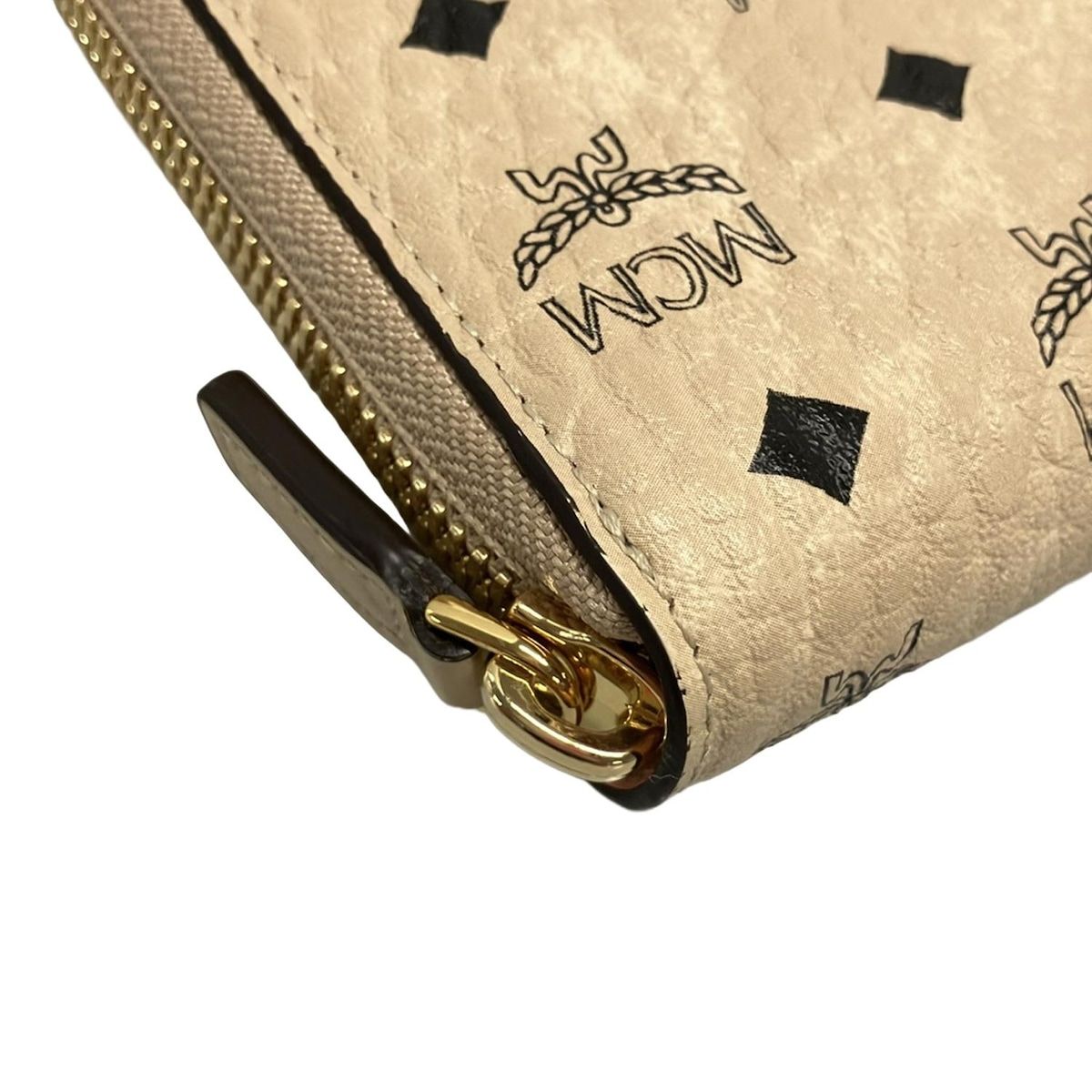 MCM(エムシーエム) 長財布美品 - ベージュ×黒×マルチ ラウンド