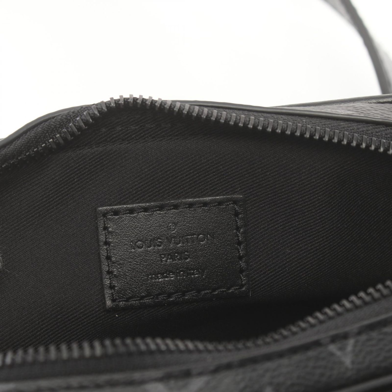ルイヴィトン モノグラム エクリプス アルファ ウエアラブル ウォレット M82542 ショルダーバッグ ルイ・ヴィトン(LOUIS VUITTON)ルイ・ヴィトン アルファ ウェアラブル