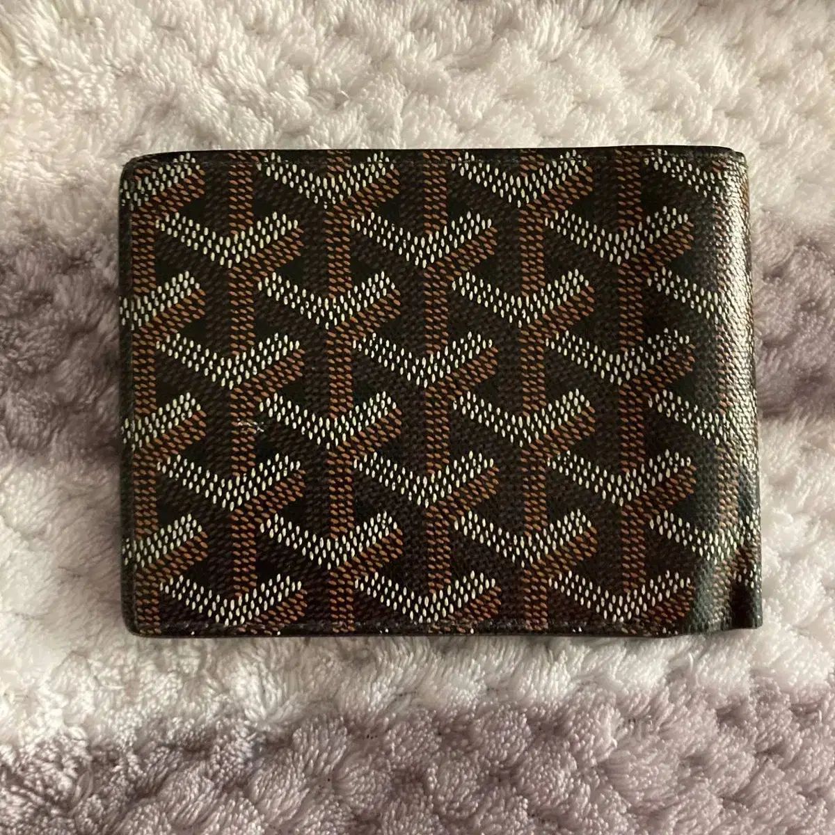 美品　GOYARD ゴヤール　ヴィクトワール　二つ折り財布　グレー GOYARD ≪新品≫ ゴヤール 2025年限定 ヴィクトワール