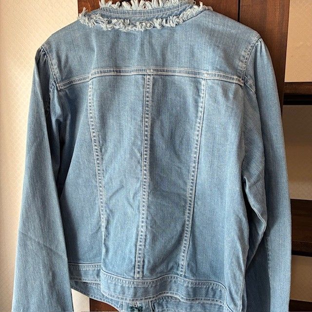 ローズティアラ　デニムジャケット フリルデザイン 46 ローズティアラ デニムジャケット フリルデザイン 46 専用です