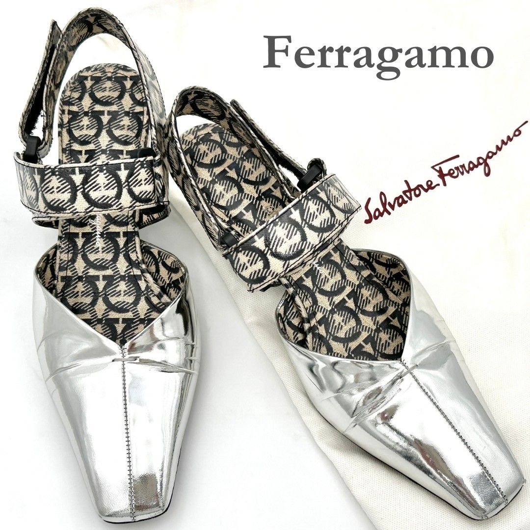 Ferragamo ミュール ガンチーニ エナメル シルバー 865T