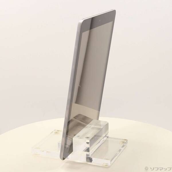 中古品〕 iPad 第6世代 32GB スペースグレイ MR7F2J／A Wi-Fi【352】
