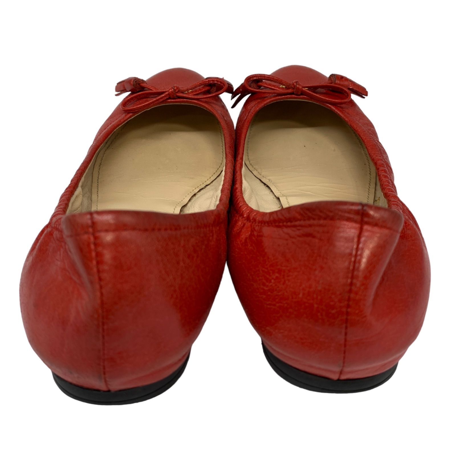 PRADA レッド フラットシューズ リボン付き PRADA レッド フラットシューズ リボン付き