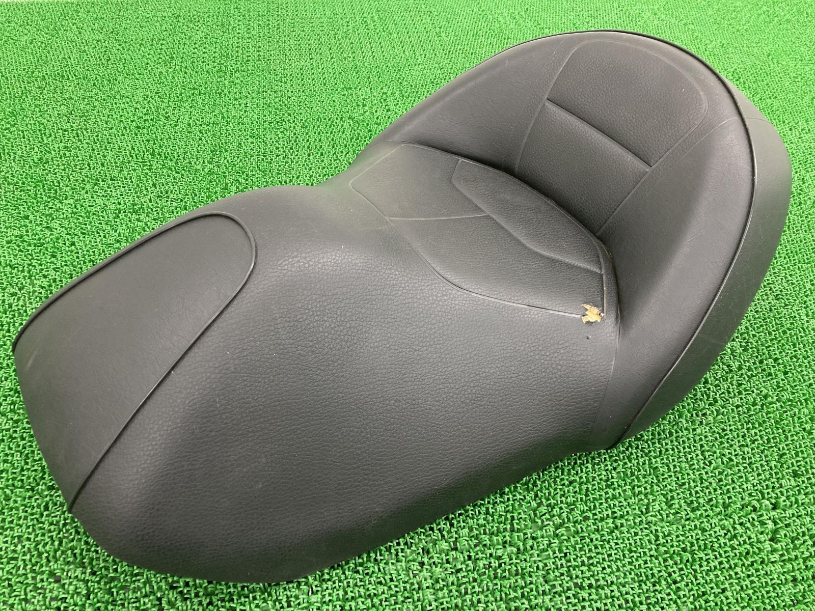 フォルツァZ シート ホンダ 純正 中古 バイク 部品 MF08 フロントシート 修復素材や張替えベースに 品薄 希少品 車検 Genuine
