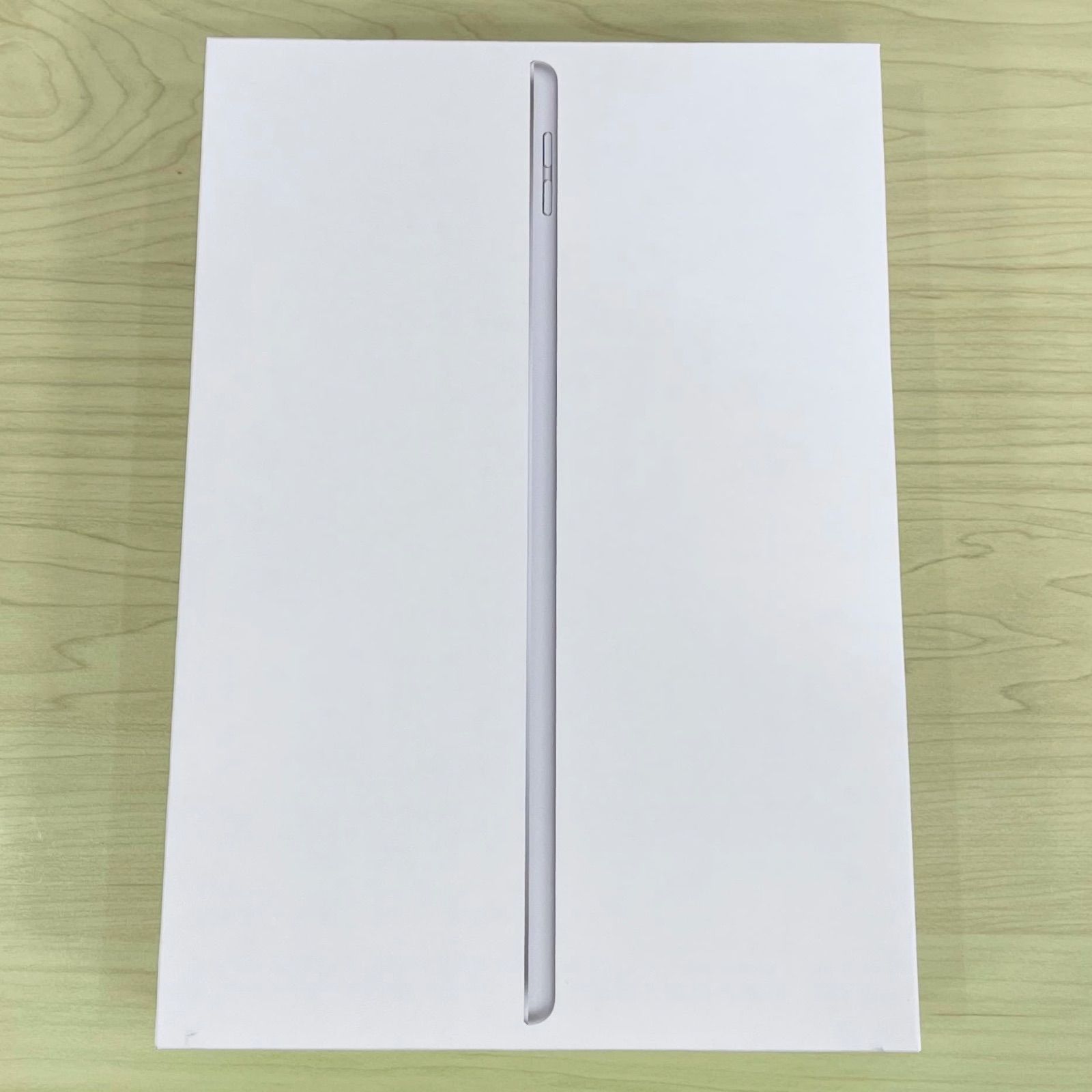 極美品　Apple iPad 第9世代　Wi-Fiモデル シルバー iPad Wi-Fi 64GB - シルバー（第9世代）[整備済製品] - Apple（日本）