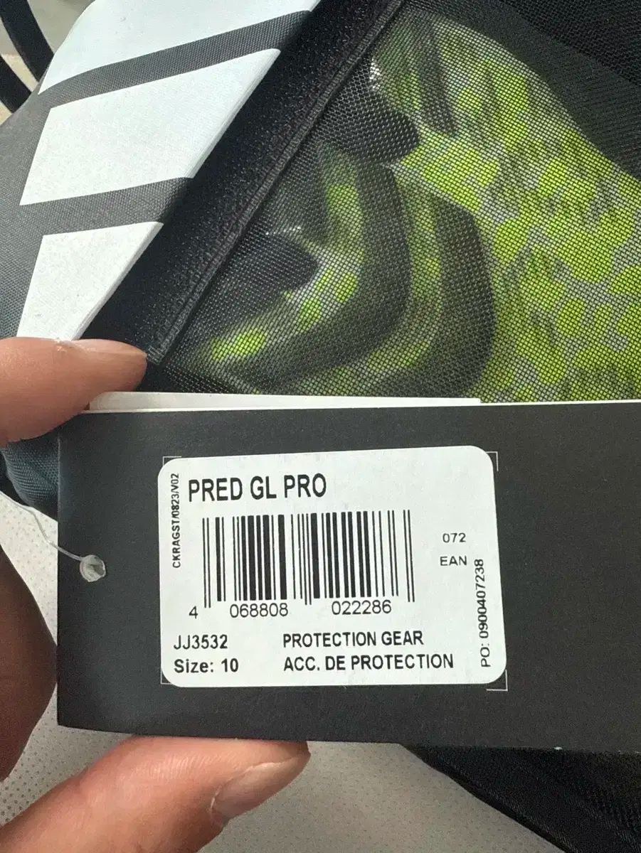 プレデター ハイブリッド