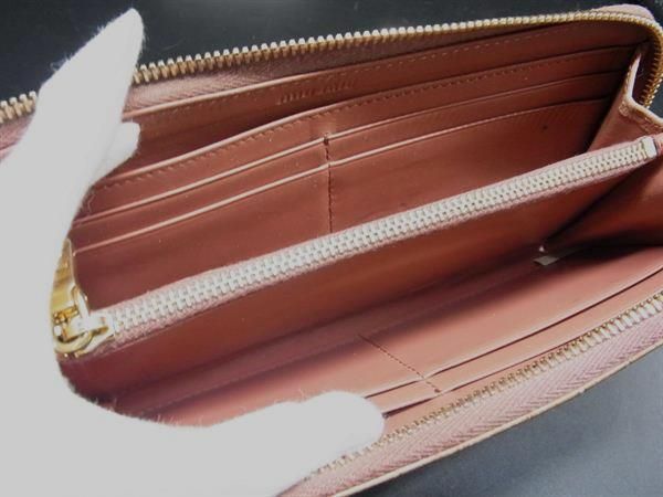 MIU MIU マテラッセ 二つ折り財布 ピンクベージュ 長財布 MIU MIU マテラッセ 二つ折り財布 ピンクベージュ 長財布 ミュウミュウ