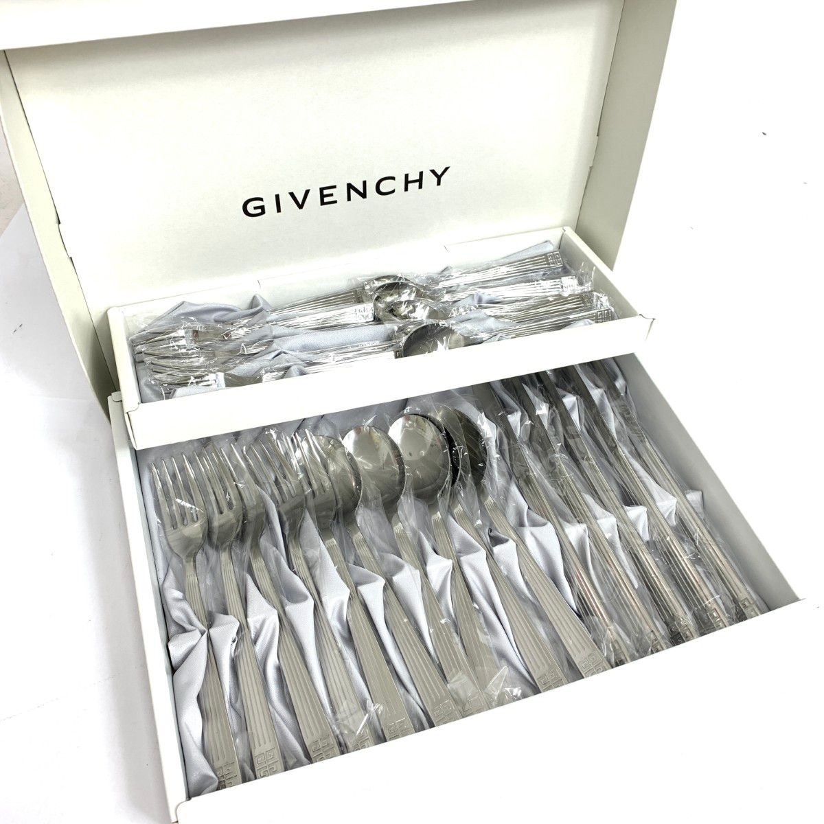 GIVENCHY ジバンシィ ディナーカトラリーセット 25ピース GIVENCHY