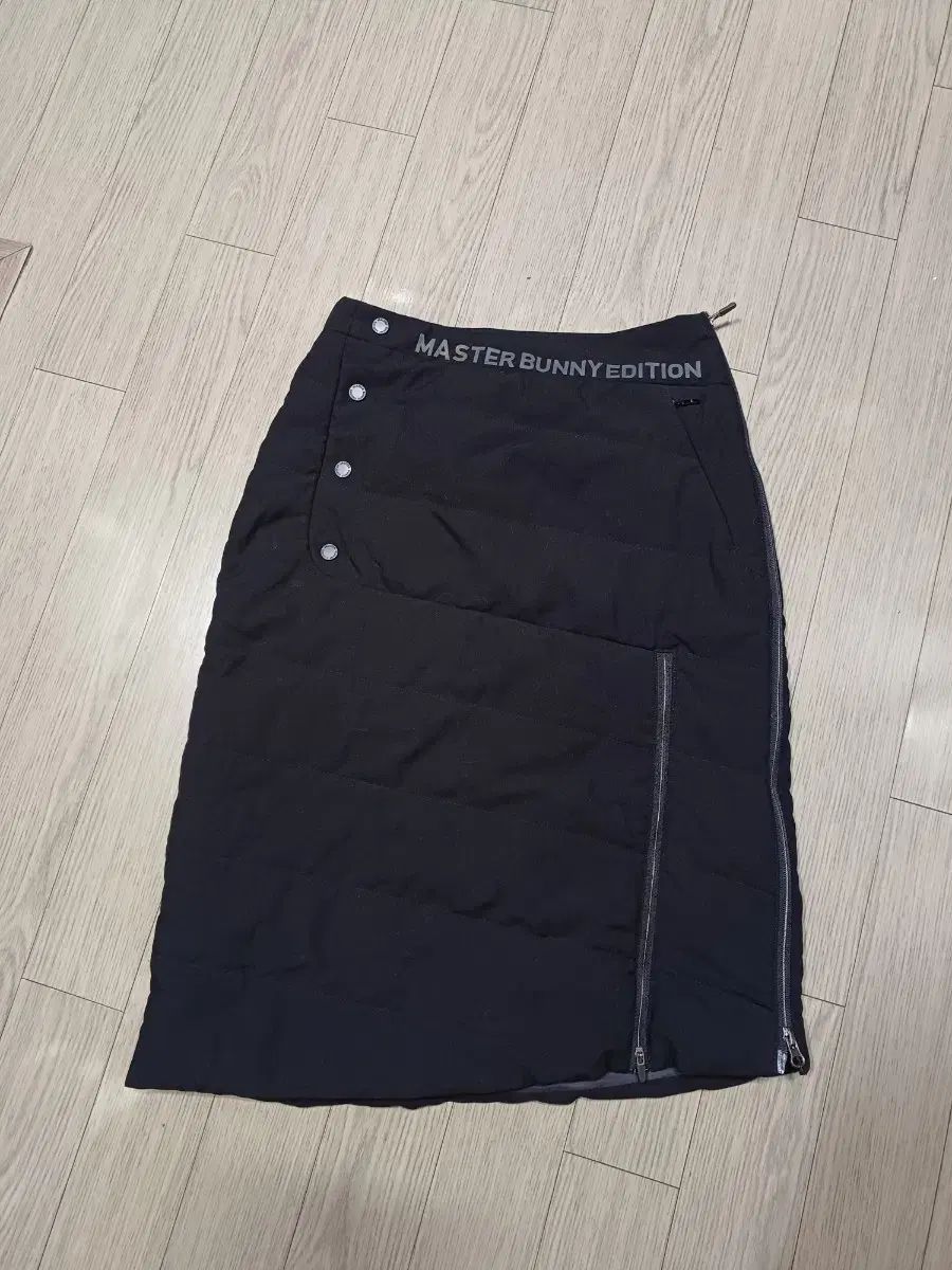 10|21 マスターバニーエディション ブラック キルティング スカート 63 64