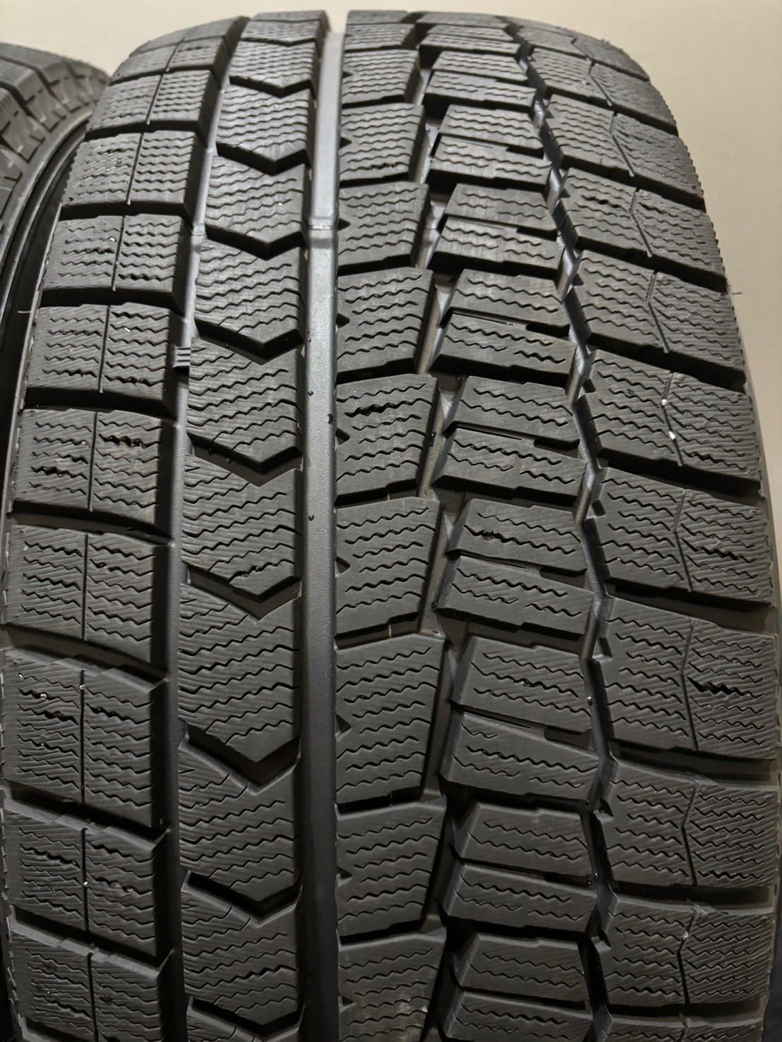 225 55R17 DUNLOP WINTER MAXX WM02 22年製 スタッドレス 4本 XV フォレスター アルファード ヴェルファイア 南8-K337