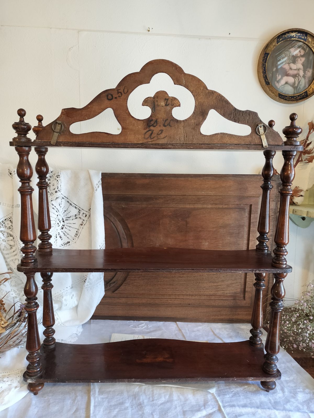 美品】フランスアンティーク 1900年代 木製3段装飾エタジュール[3738