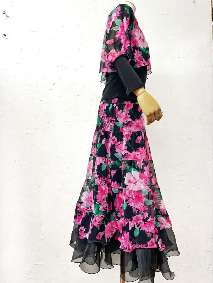 【パーティーに】新品　社交ダンス　ピンク花柄セットアップ黒　ｍ926 パーティーに】新品 社交ダンス ピンク花柄セットアップ黒 m926