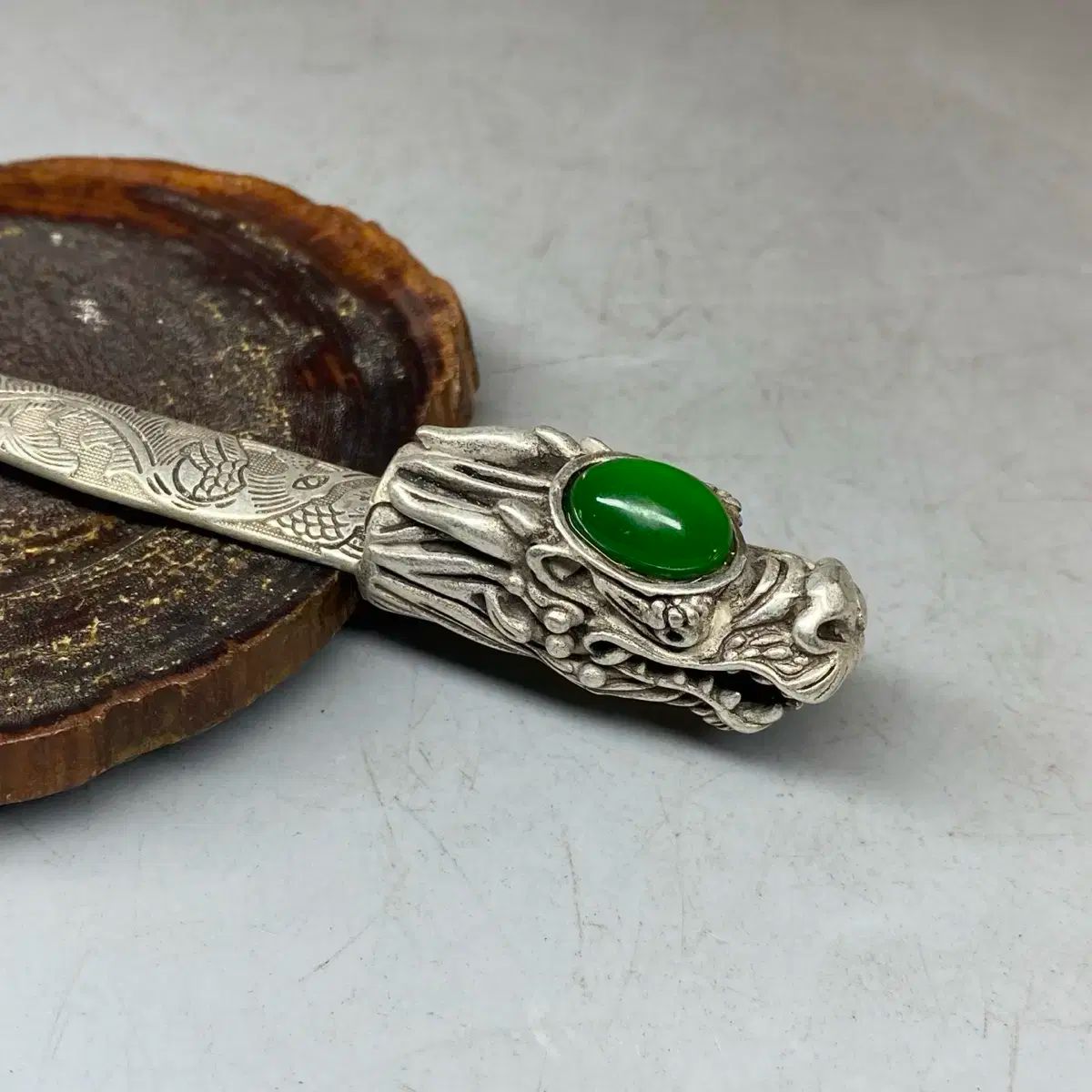 ハンドメイド 海外作家 ポーランド エルフ耳の手のひらサイズ人形