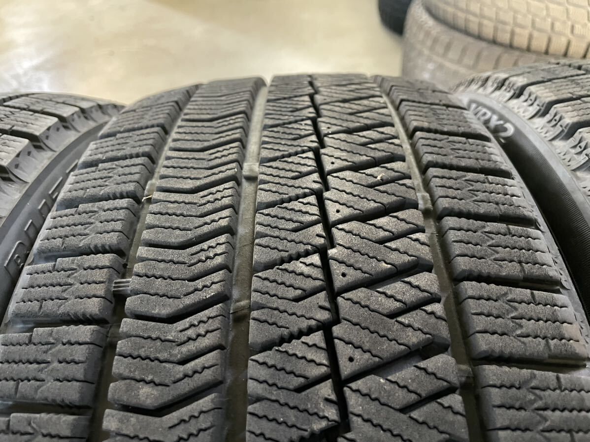 ［F0164］中古スタッドレスタイヤ4本セット！215/40R18 ブリヂストン ブリザック VRX2！2020年製造！86、BRZ、ポロ、BMW1シリーズなどに！