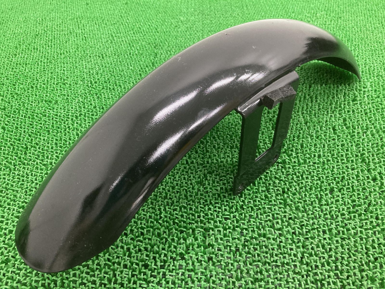 XL883 XL1200 フロントフェンダー 黒 社外 中古 バイク 部品 ハーレー スポーツスター ノーマルタイプ プラ製 軽量 修復素材に