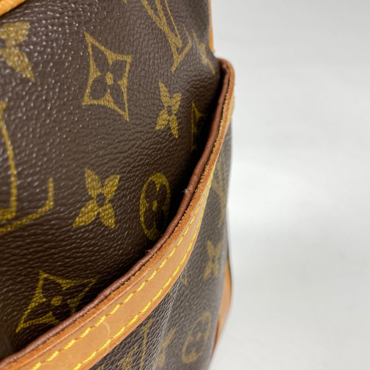 ルイ・ヴィトン Louis Vuitton ダヌーブ 斜め掛け ショルダーバッグ 