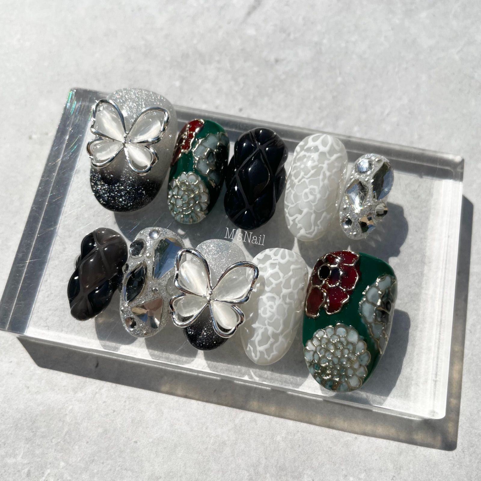 ネイルチップ 成人式 和柄 緑 振袖 和装 和花 花 フラワー オーダーネイル