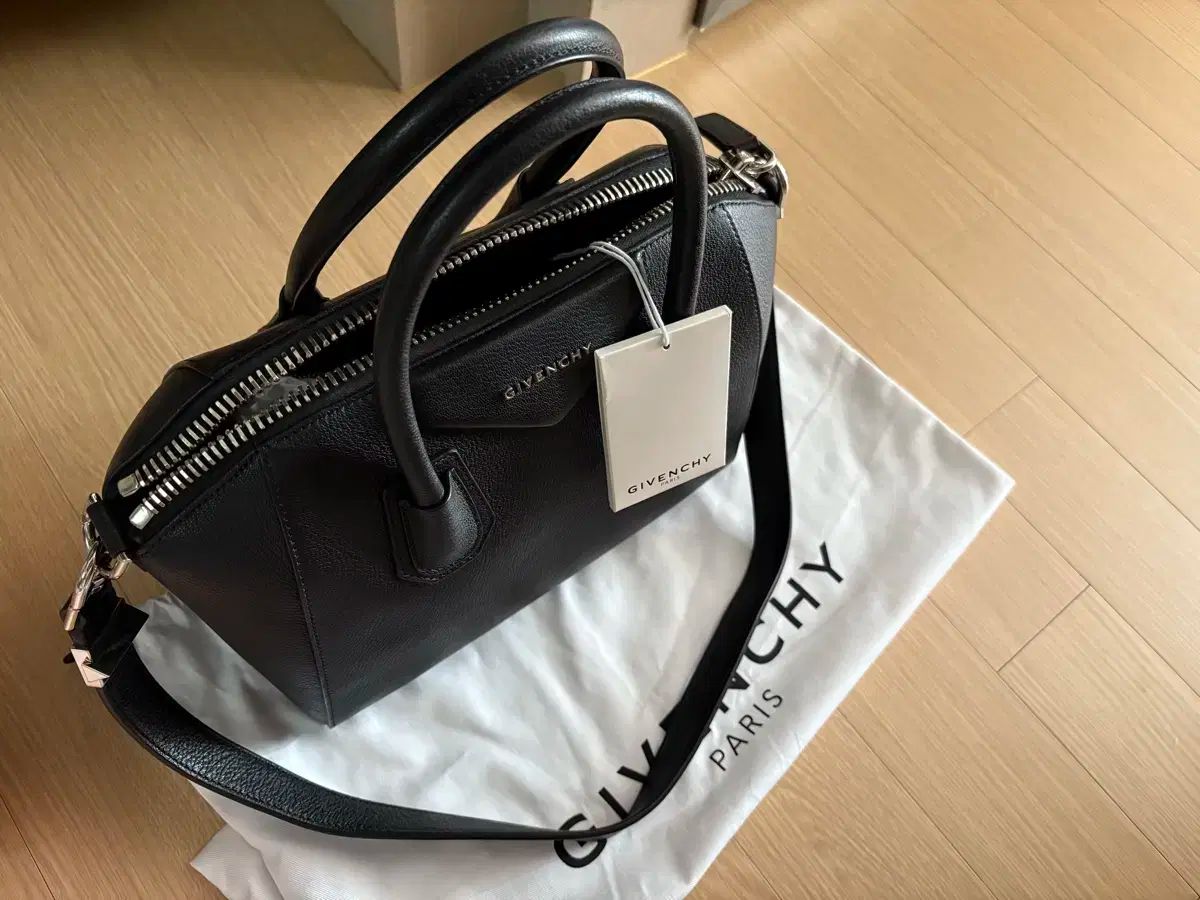 本物 ジバンシィ アンティゴナ ゴートスキン スモール ♥品