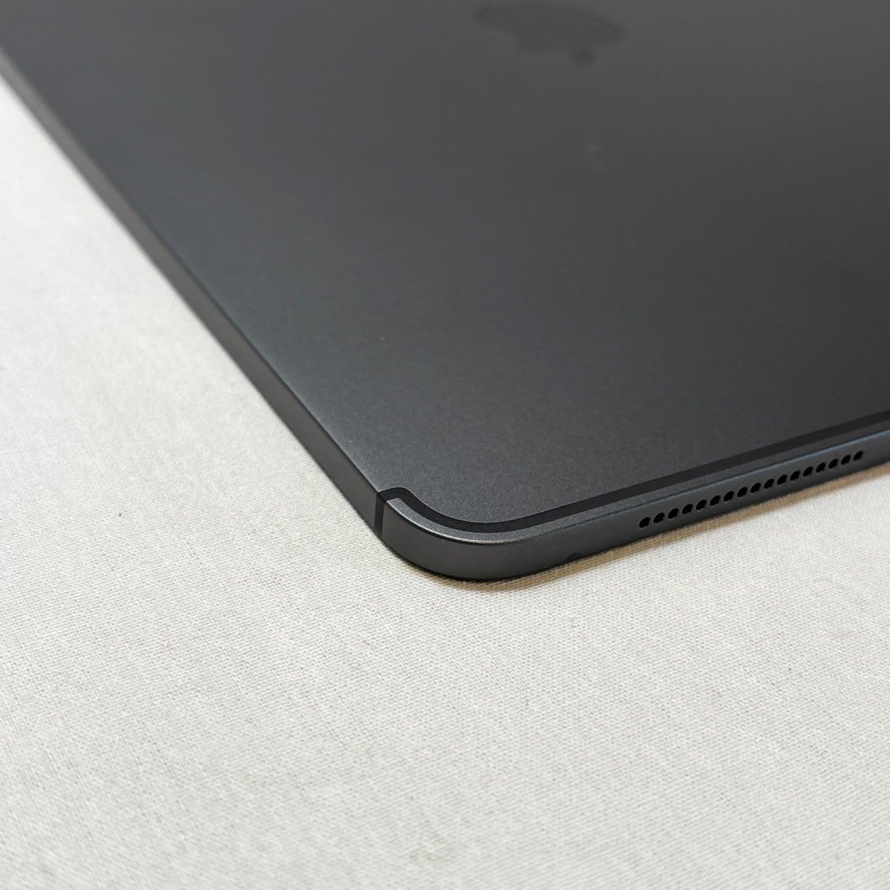 iPad|Pro|12.9インチ|第3世代|256GB|MTHV2J|A|スペースグレイ|SIMロックあり||AU|バッテリー