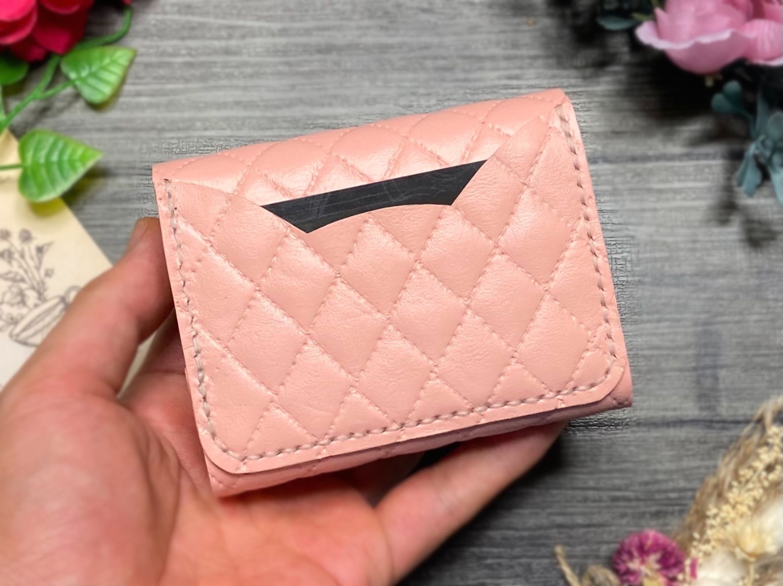 ❤【新作♪】【可愛さ×高級感♪】お洒落可愛い猫モチーフの総本革