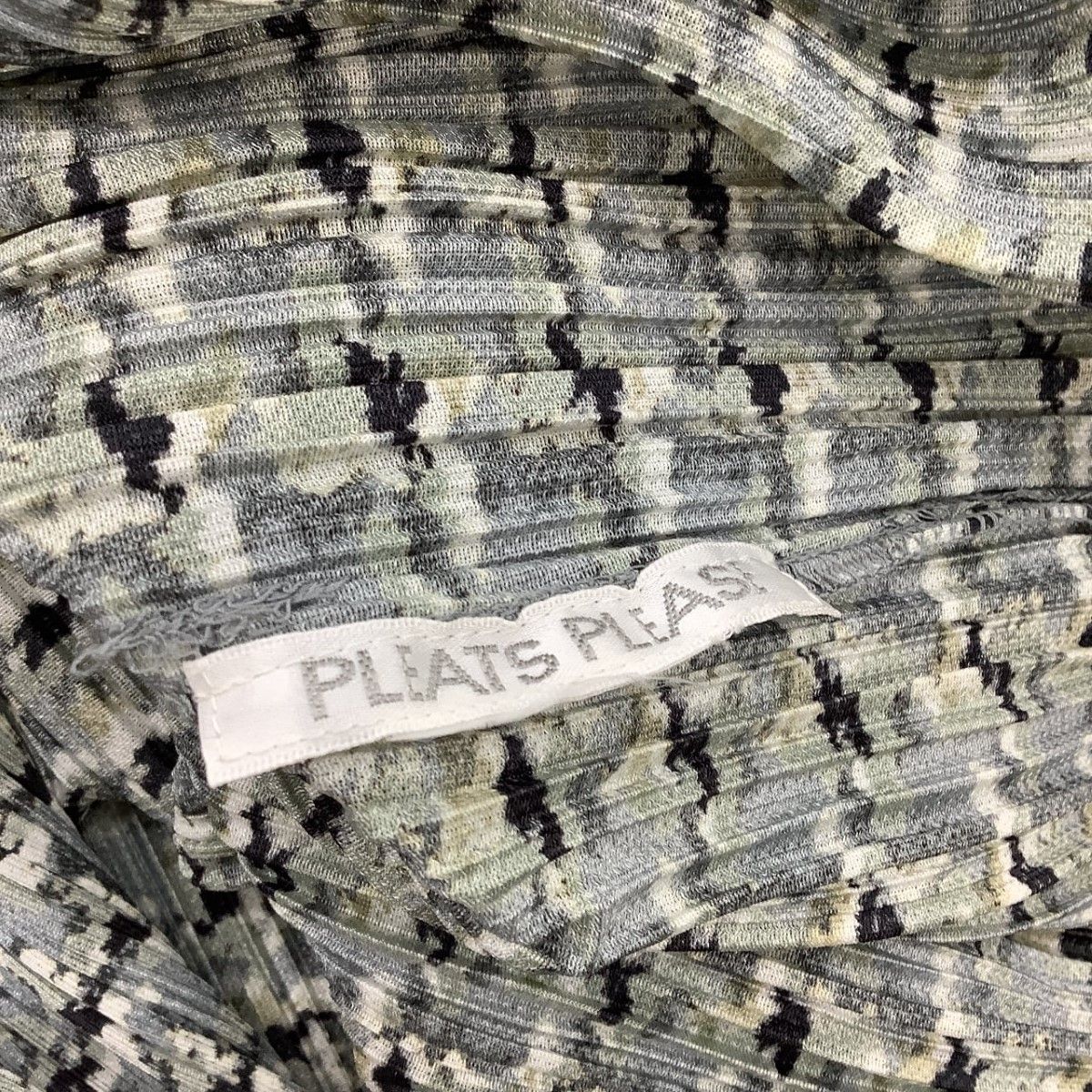 最終値下げ イッセイミヤケ PLEATS PLEASE ジャケット グレー ISSEY MIYAKE イッセイミヤケ PLEATS PLEASE ジャケット PP43