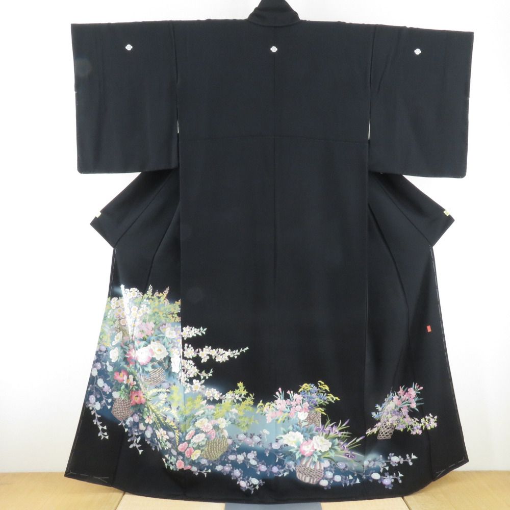 本加賀友禅 黒留袖 小林喜代美 花籠文様 正絹 袷 広衿 比翼付 落款入 作家物 本場加賀友禅染 礼装着物 フォーマル 仕立て上がり 身丈160cm 本加賀友禅 黒留袖 小林喜代美 花籠文様 正絹 袷 広衿 比翼付 落款入