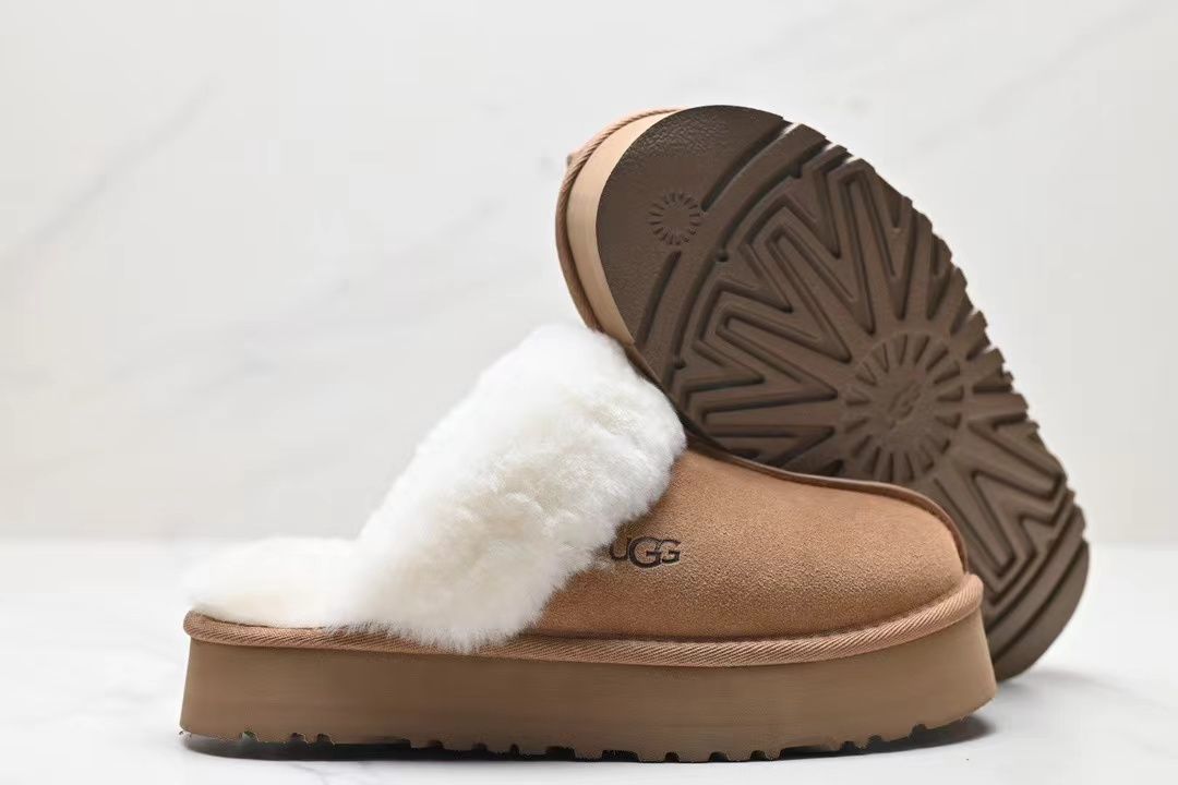 UGG アグ レディース ムートン スリッパ サンダル 箱付 Chestnut