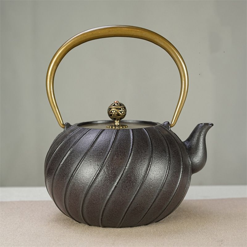 鋳鉄製 花模様 鉄瓶 鋳鉄製 鉄瓶 南部鉄 鋳鉄製 花模様 鉄瓶 南部鉄器鋳鉄製 花模様