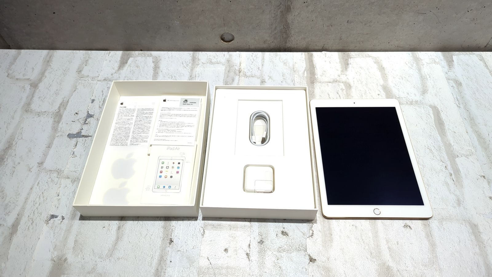 ☆状態良好美品☆ Apple アップル iPad Air2 Wi-Fiモデル 16GB MH0W2J 