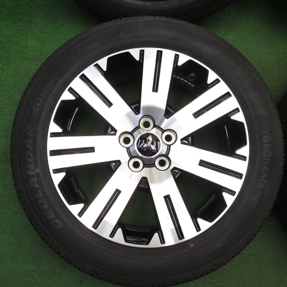 ヨコハマ夏用タイヤ ジオランダーSUV 225/55/R18 デリカd5 新車外し