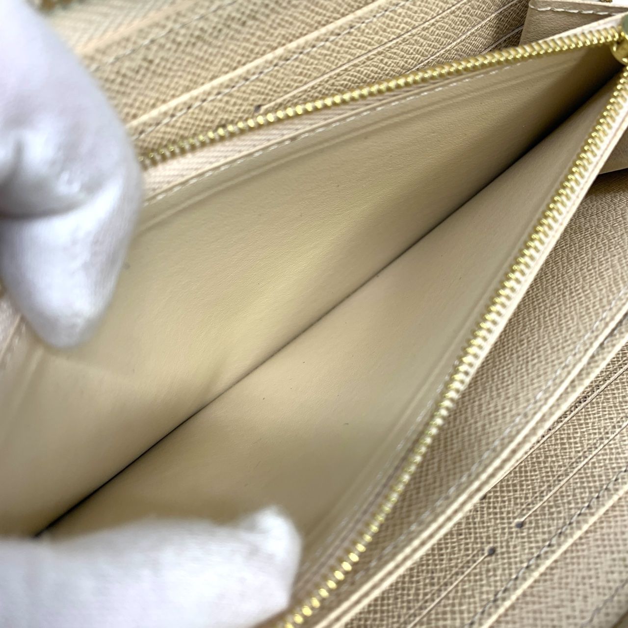 ラウンド ジップウォレット