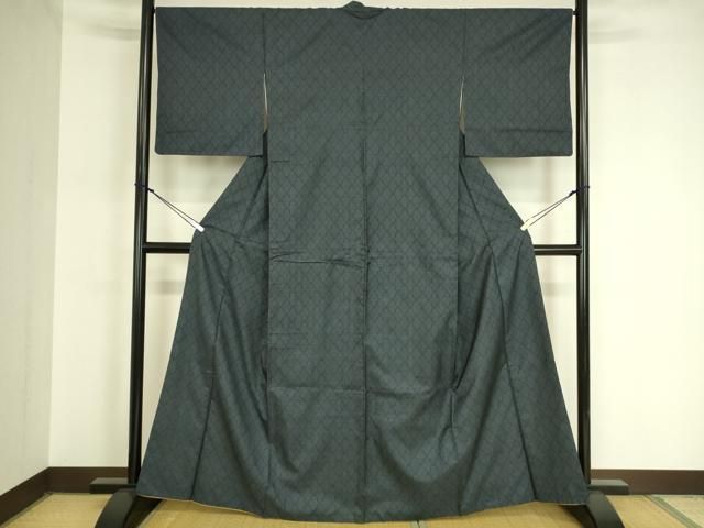 平和屋着物□本場大島紬 7マルキ 松皮菱文 正絹 逸品 AAAW3587nf
