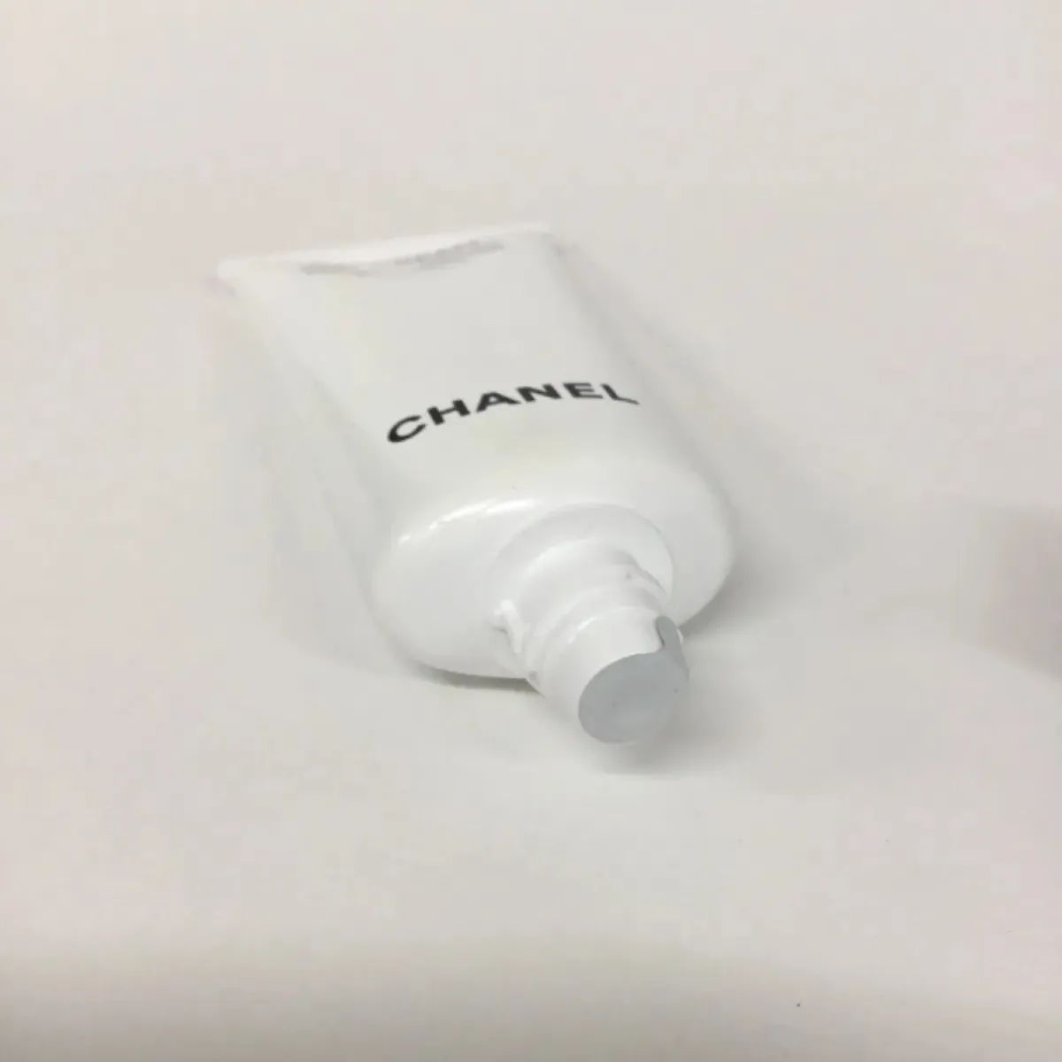 L1378 K CHANEL シャネル CCクリーム 20ベージュ〈日焼け止め
