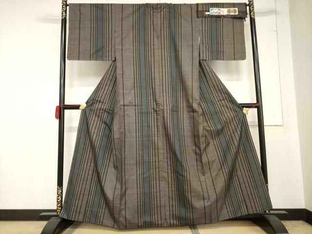 平和屋着物●本場大島紬　古代染色純泥染め　手織り　100亀甲　間道　深田兼徳作　証紙付き　正絹　逸品　AABB1970ck 平和屋着物○本場大島紬 古代染色純泥染め 手織り 100亀甲 間道 深田兼