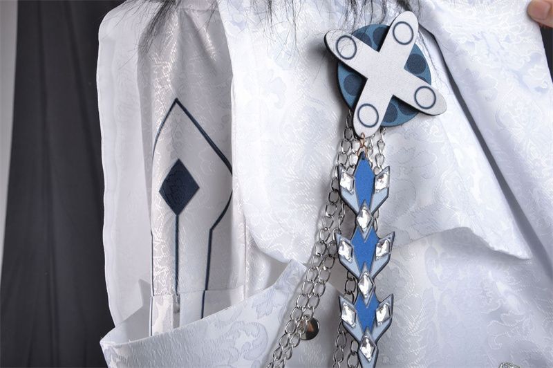 韓国螺鈿　らでんの宝石箱　内側は鮑貝　鏡付き　唐草文様　木製黒漆塗り　新品 韓国螺鈿 らでんの宝石箱 内側は鮑貝 鏡付き 唐草文様 木製黒