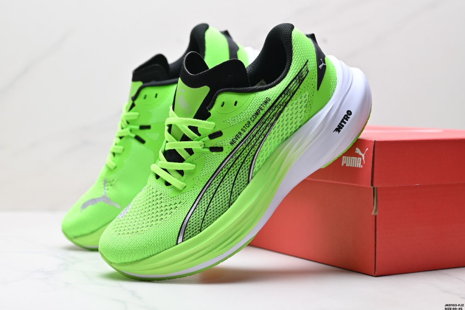 クッショントレーニングランニングシューズ