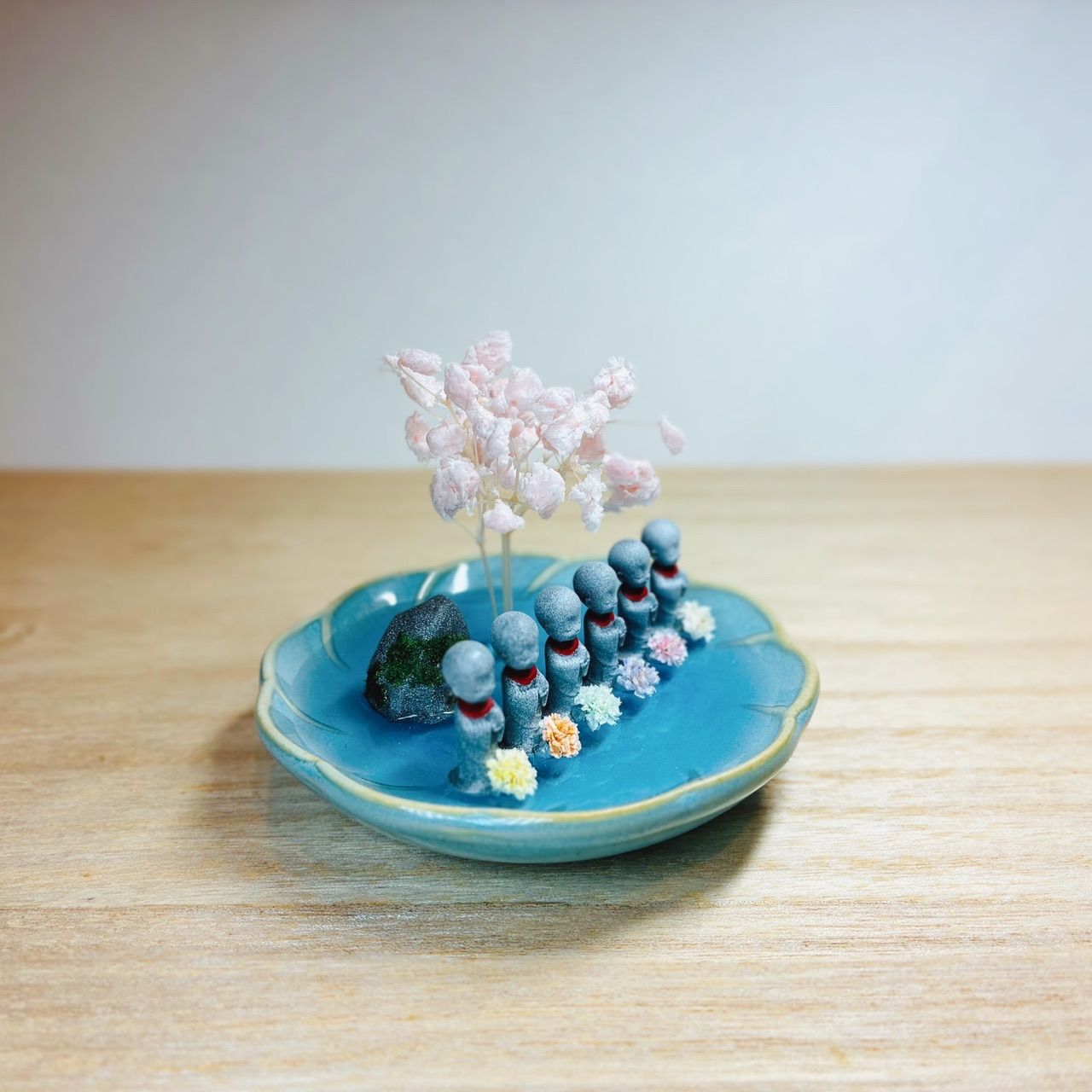 雪の小面 能面 金剛巌陶器製 133th KOGIRE-KAI AUCTION CATALOGⅠ by