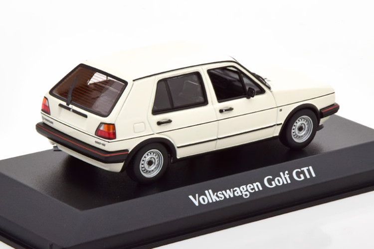 限定ミニチャンプス 1/43 VW ゴルフ GTI 2ドア 1985 ホワイト ミニチャンプス 1/43 フォルクスワーゲン ゴルフ 2 GTI 4ドア 1985