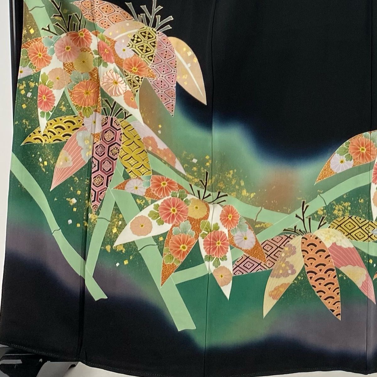 黒留袖 身丈163cm 裄丈66cm M 袷 松井青々 落款 菊 笹 刺繍 金糸 黒 正絹