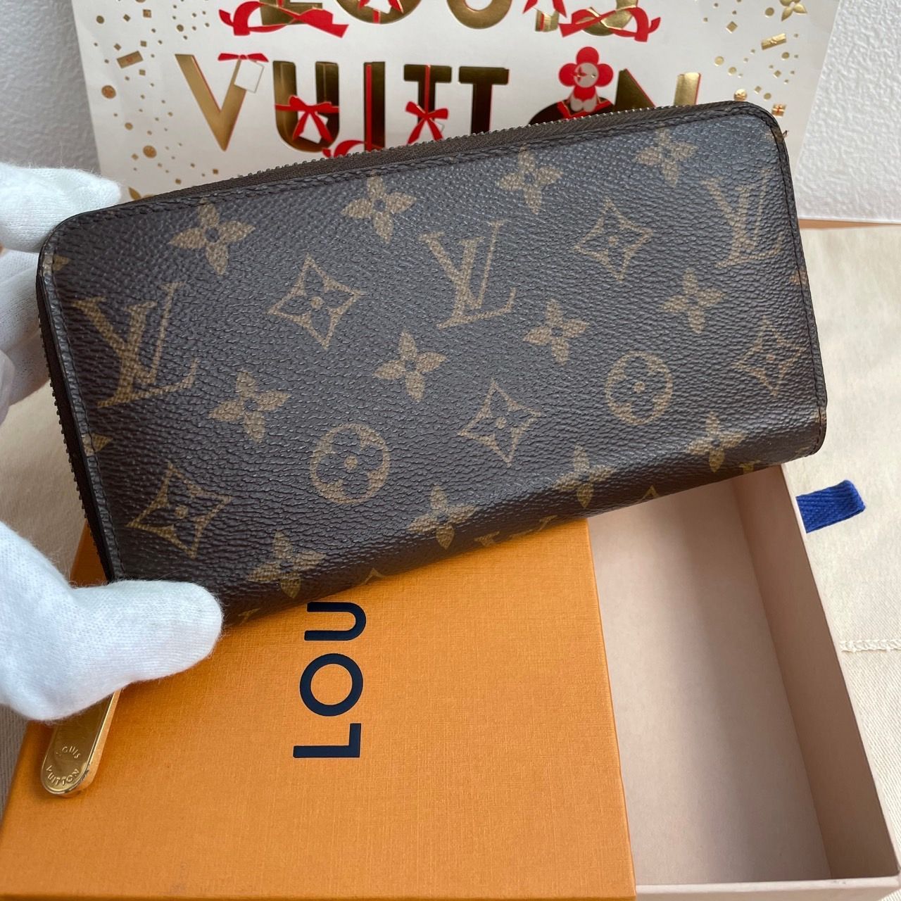 極美品】新型 ルイヴィトン モノグラム ジッピーウォレット 長財布 箱付き LOUIS VUITTON - メルカリ