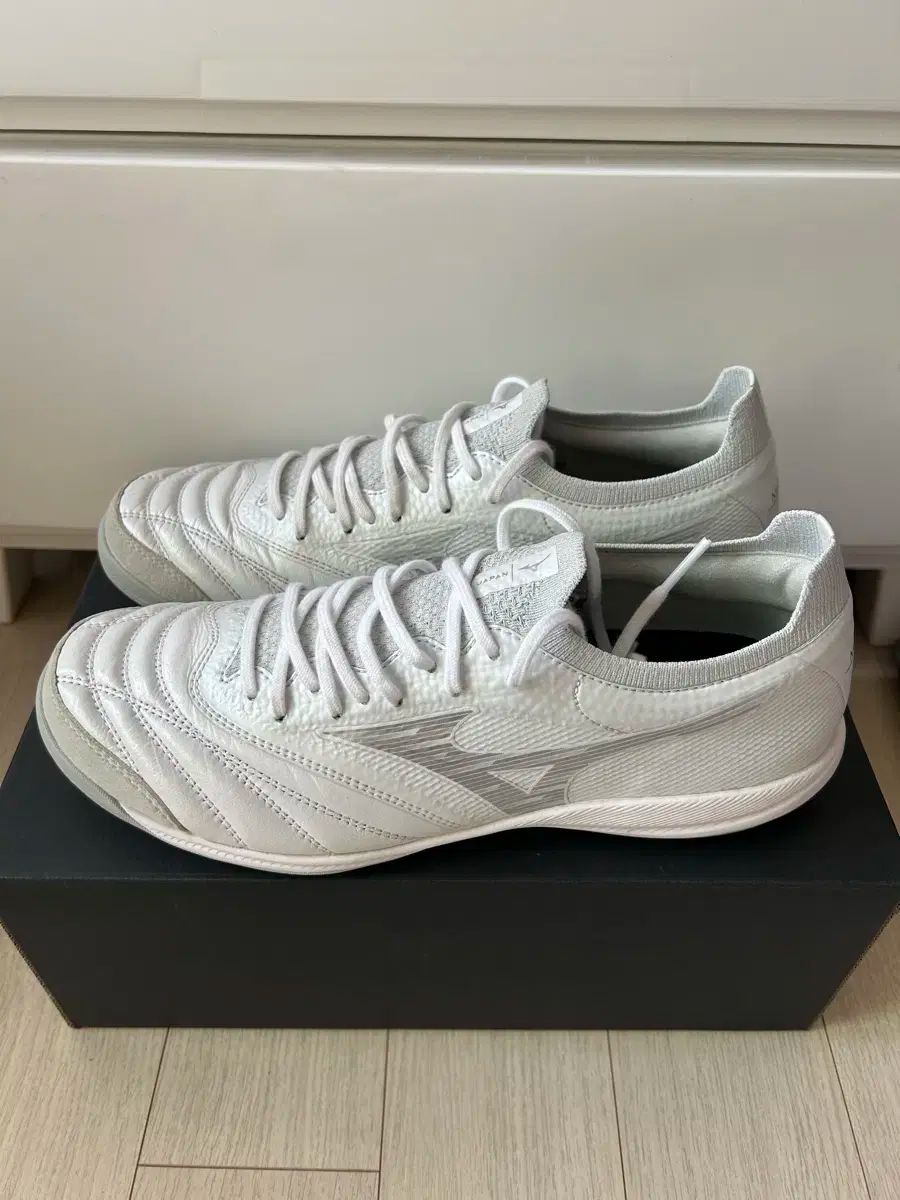 ミズノ モレリア NEO サラベータ ジャパンTF