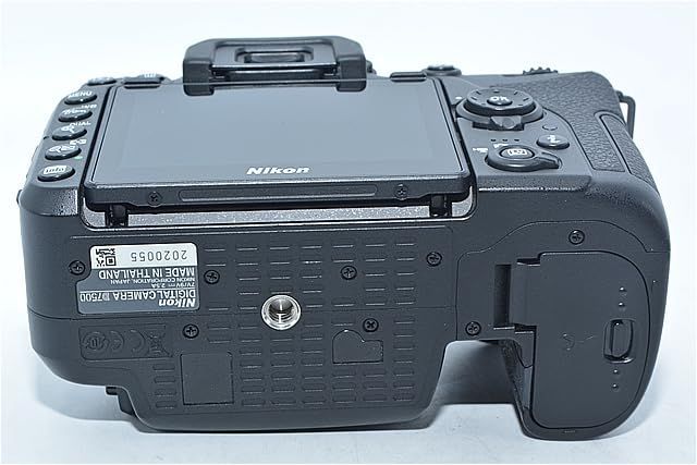 225☆美品☆Nikon デジタル一眼レフカメラ D7500 ボディ