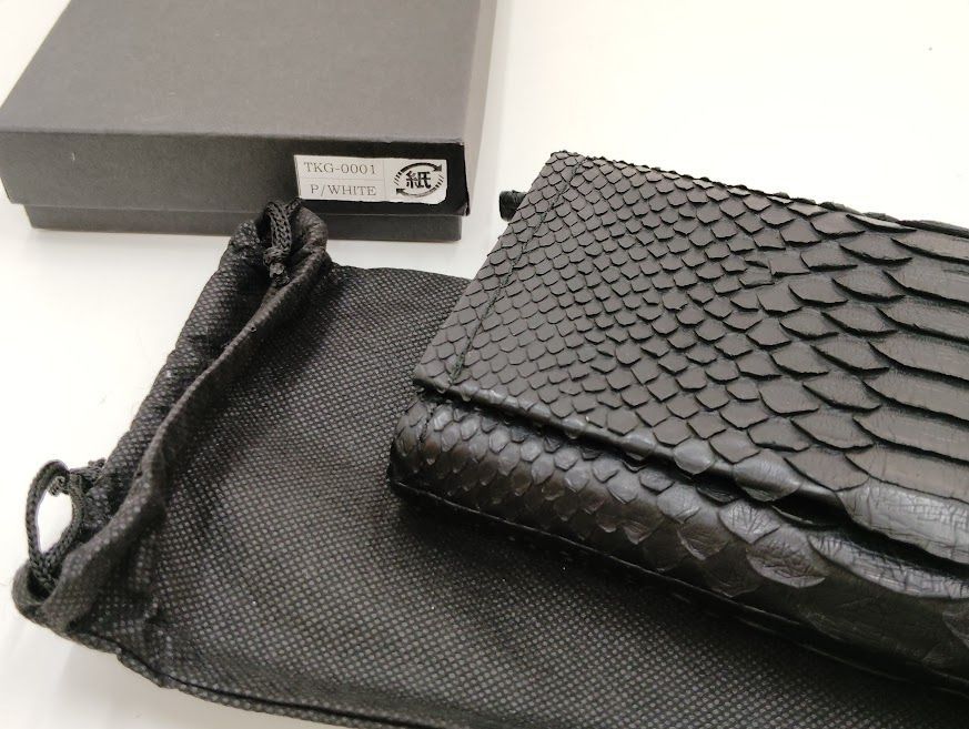 Hungry Bum ハングリーバム 長財布 パイソン革 ブラック 保存袋 き