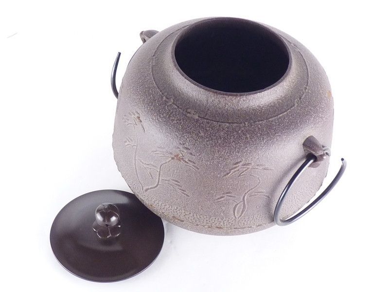 茶道具 茶の湯釜の人間国宝「高橋敬典」作 鉄瓶 茶釜 浜松地紋 真形釜