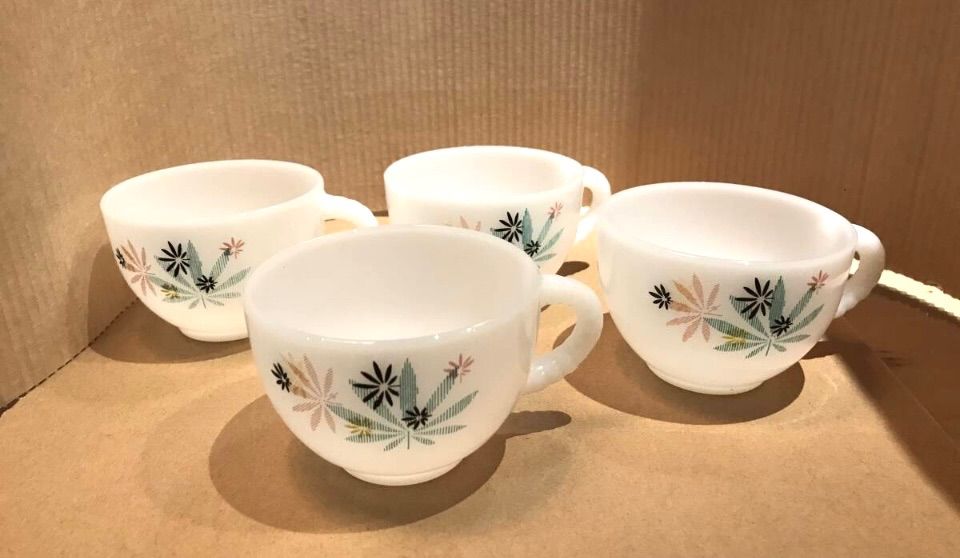 美品　アメリカンビンテージ　ミルクガラス　フェデラル社　スナックセット 美品 アメリカンビンテージ ミルクガラス フェデラル社 スナックセット