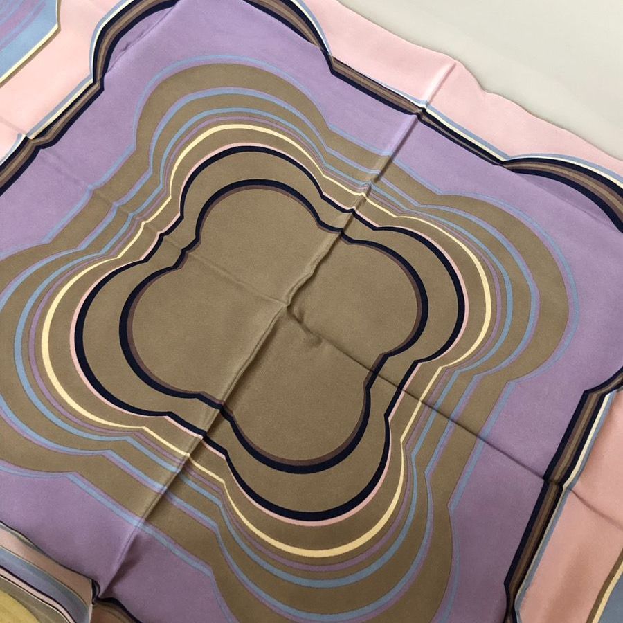 GUCCI 大判シルクスカーフ ブラウン系 GGジャカード ウールシルク スカーフ ・ブラウン/ベージュ